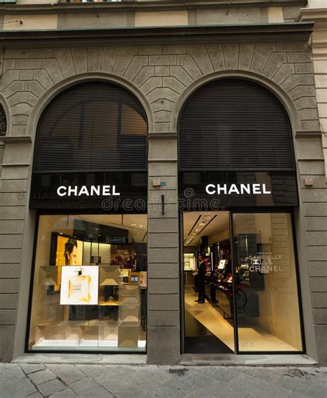 Where to buy in Italy : r/chanel 